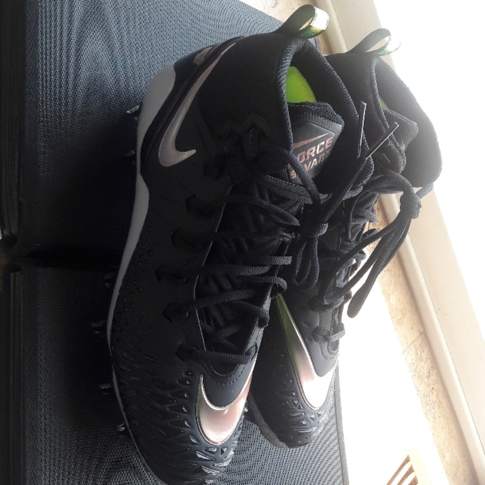 Cleat - Picture 4 of 8